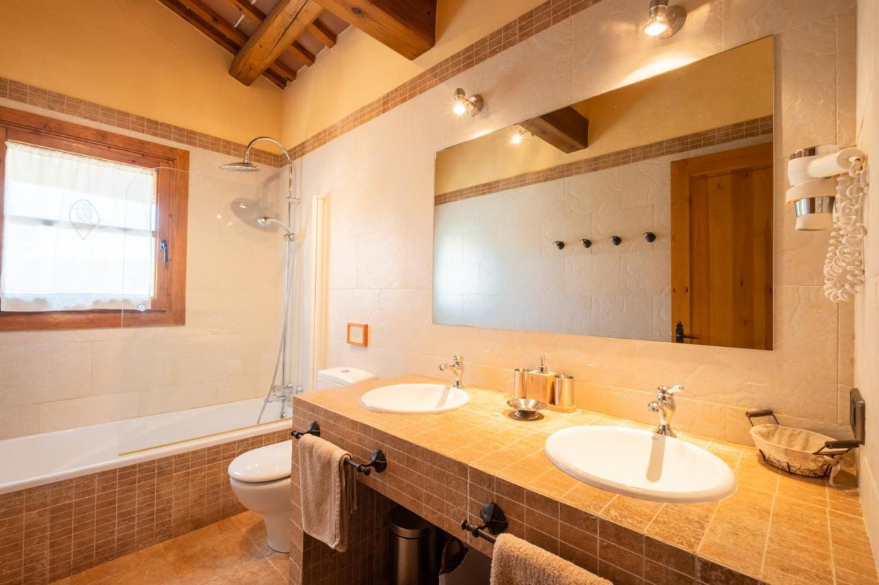 Bed and Breakfast Cal Ros Calonge de Segarra Екстер'єр фото